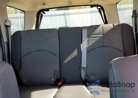 2005 Mazda Tribute S из США, поврежденный, VIN 4F2YZ04175KM12181